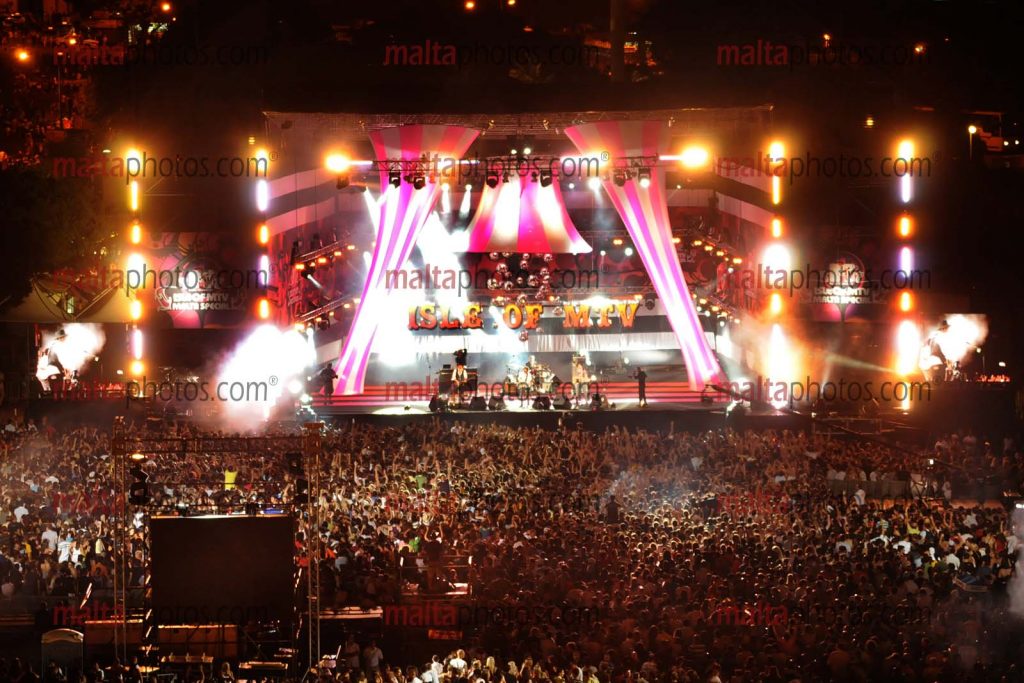 Entertainment Concert Isle of MTV Crowds Floriana people - Malta Photos