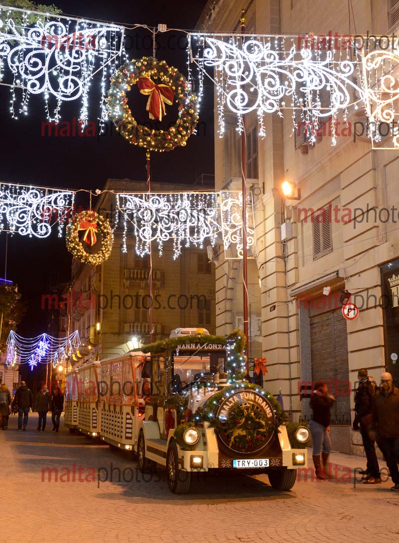 Valletta Christmas V18 street decorations Train Malta Photos